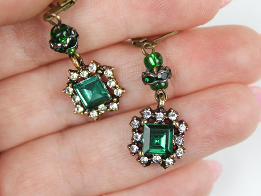 Emerald Noir - MiniitaursTreasures